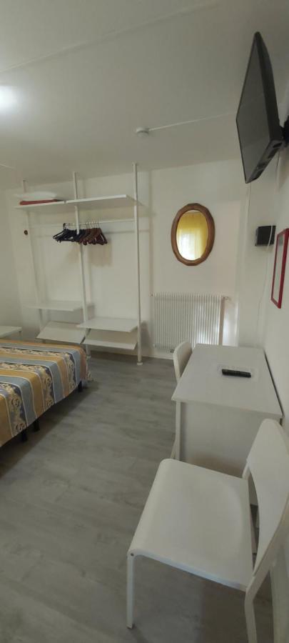 Hotel Casa Popi Malcesine Eksteriør bilde