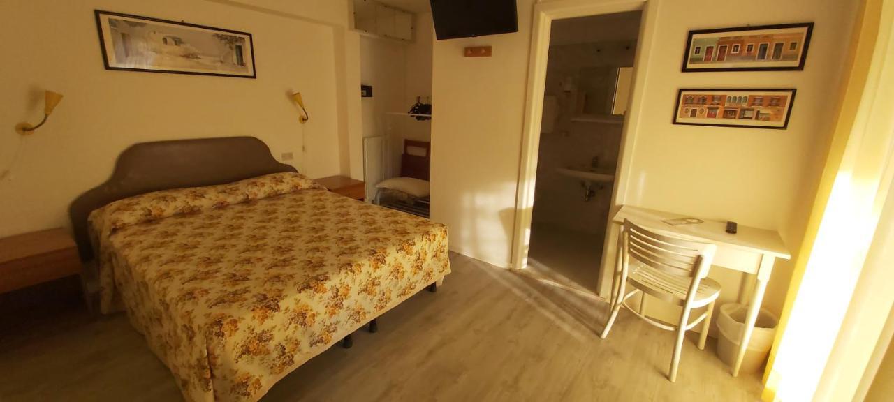 Hotel Casa Popi Malcesine Eksteriør bilde