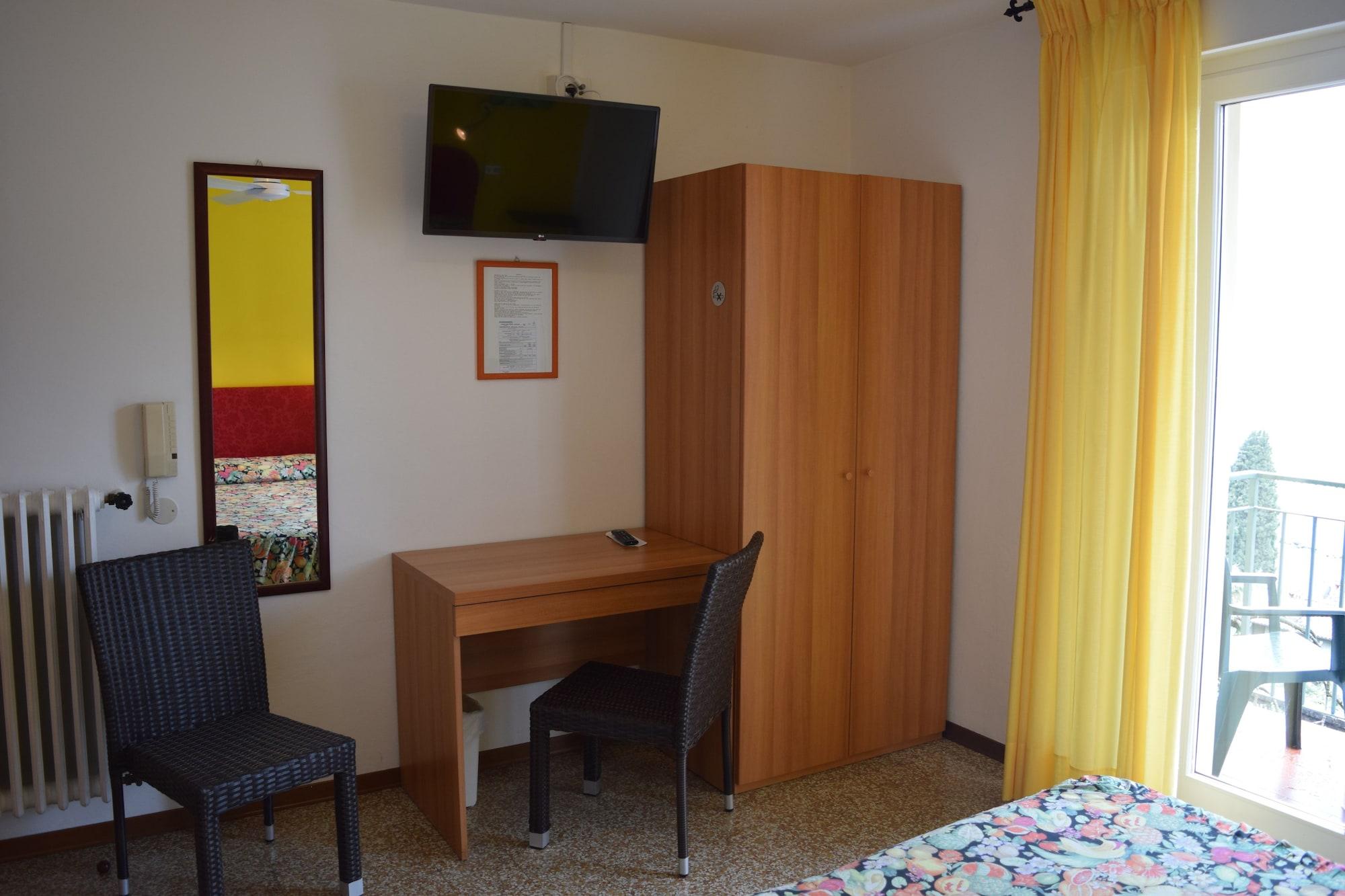 Hotel Casa Popi Malcesine Eksteriør bilde