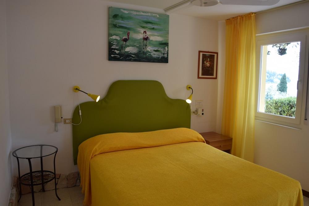 Hotel Casa Popi Malcesine Eksteriør bilde