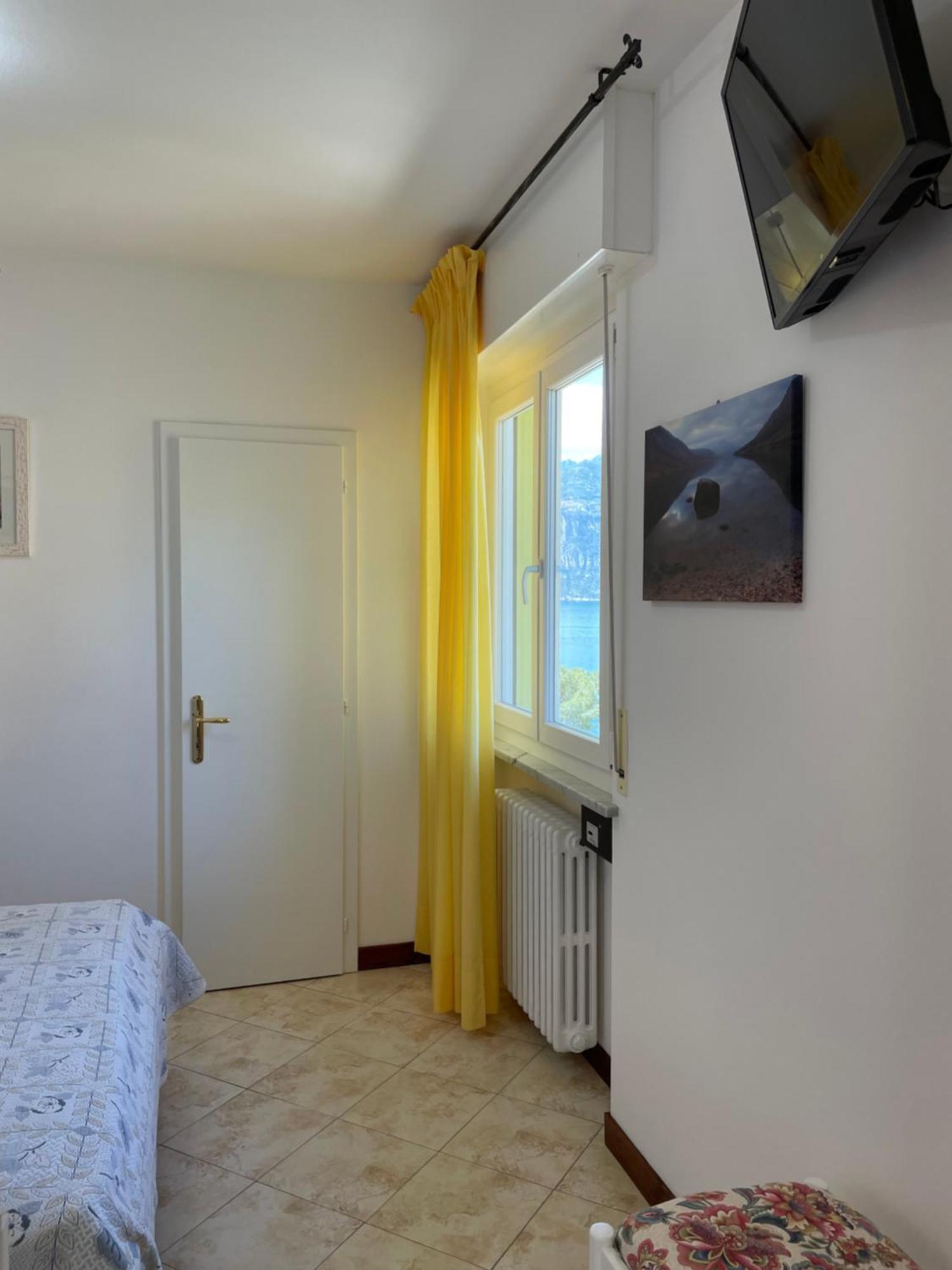 Hotel Casa Popi Malcesine Eksteriør bilde