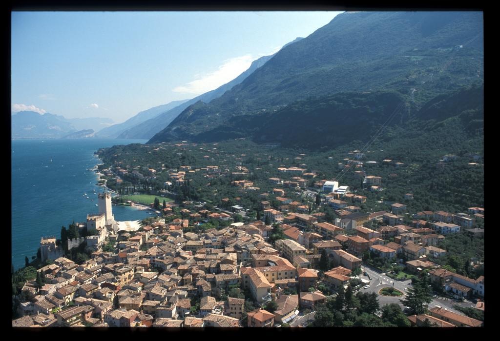 Hotel Casa Popi Malcesine Eksteriør bilde