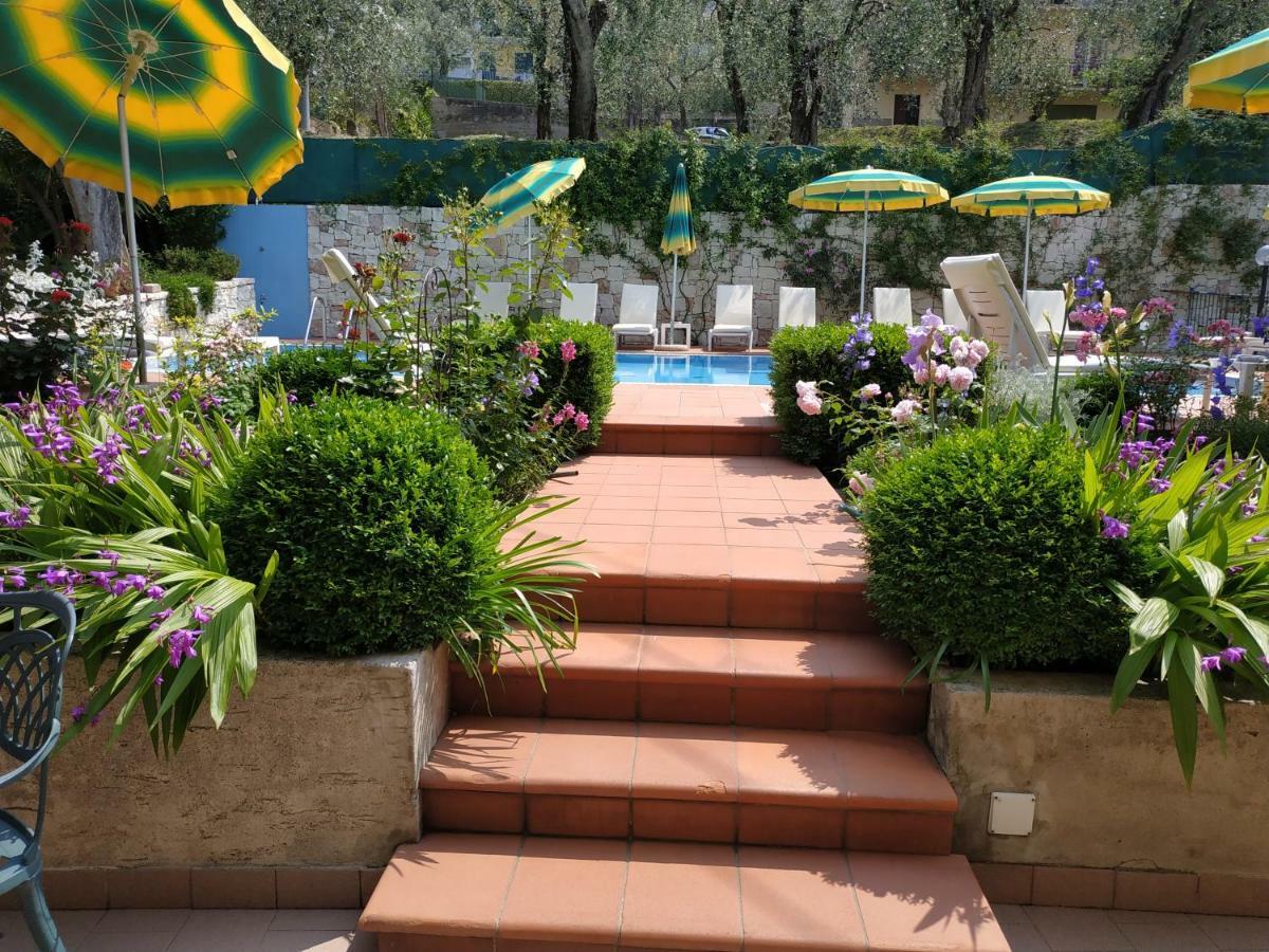 Hotel Casa Popi Malcesine Eksteriør bilde